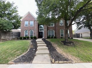 909 Rolling Ridge Dr, Keller, TX 76248