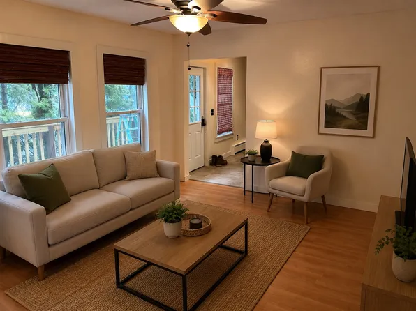 1041 Central St #A, Palmer, MA 01069