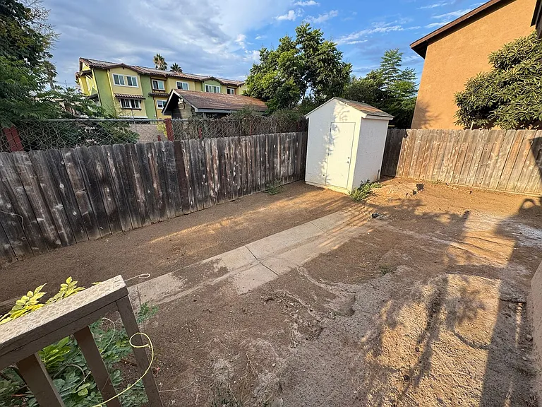 E Chase Ave — Photo 16