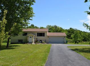 13629 Bass Lake Rd, Chardon, OH 44024