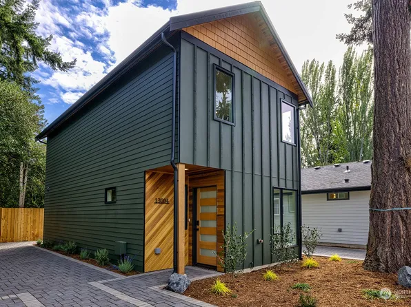 13004 Sunnyside Avenue N, Seattle, WA 98133