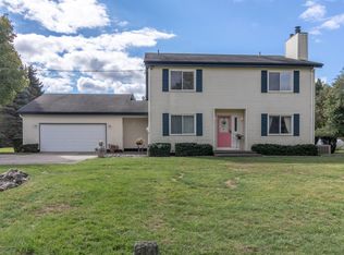 8057 Hunter Rd, Bath, MI 48808