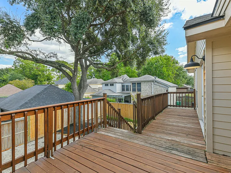 3911 Cherry Forest Dr — Photo 45