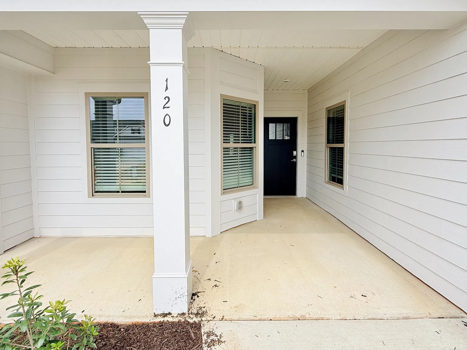 3 bed, 1850 sqft, $2,100 — Photo 2
