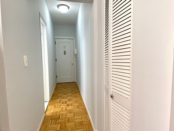 4th image of 542 E 79th St APT 4A