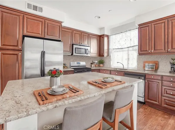 523 N Chardonnay Dr, Covina, CA 91723