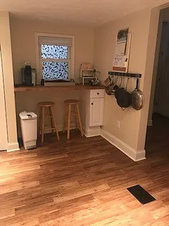 421 Sweetbriar St — Photo 3