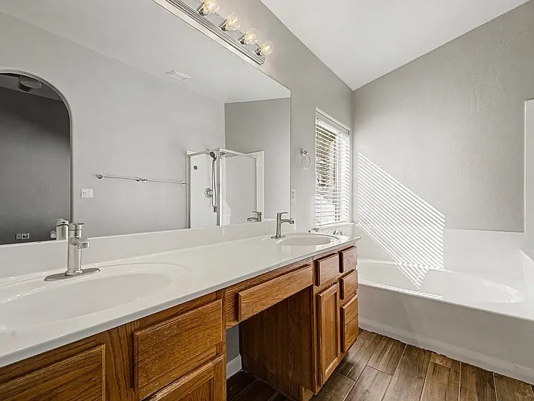 1321 N Malibu Ln — Photo 15