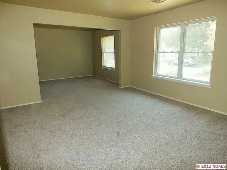 4736 S Hudson Pl E — Photo 7