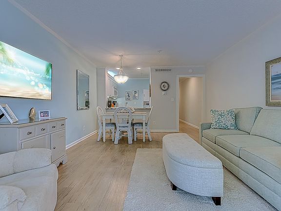 5th image of 415 Ocean Creek Dr. #2152