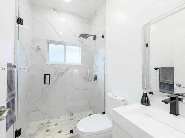18316 SW 145th Ave, Miami, FL 33177