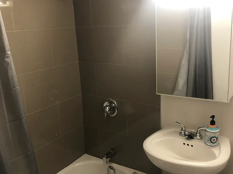 650 Parliament St #911 — Photo 7
