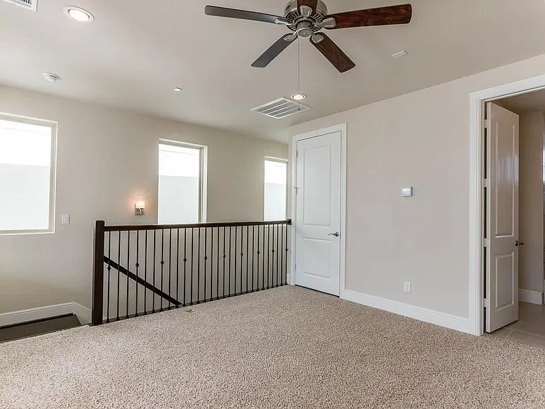 4009 Lillian St — Photo 18