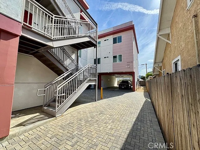 1210 1/2 Fedora St — Photo 27