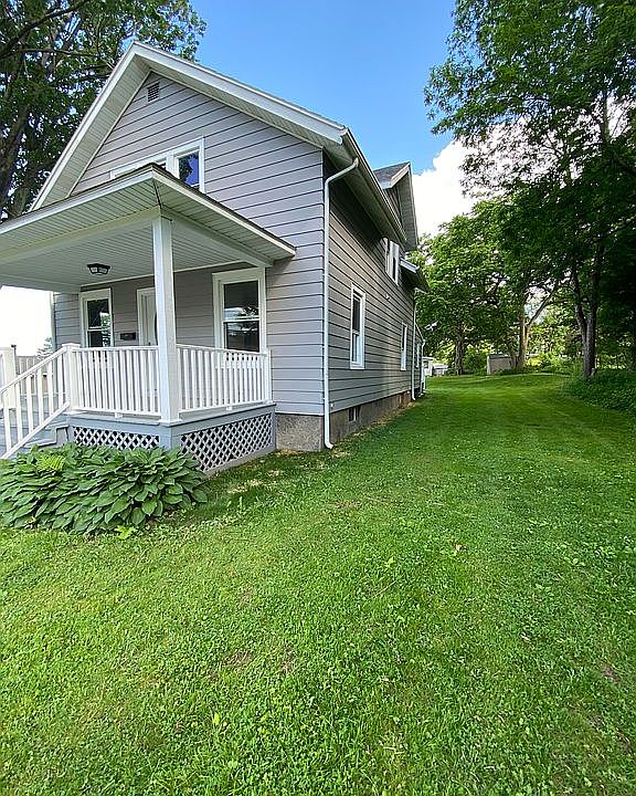 Front and side of house 