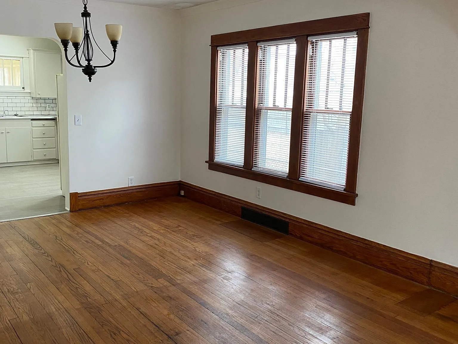 314 W Dale Ave — Photo 3