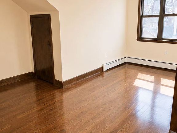 2nd image of 14931 45th Ave Floor 2