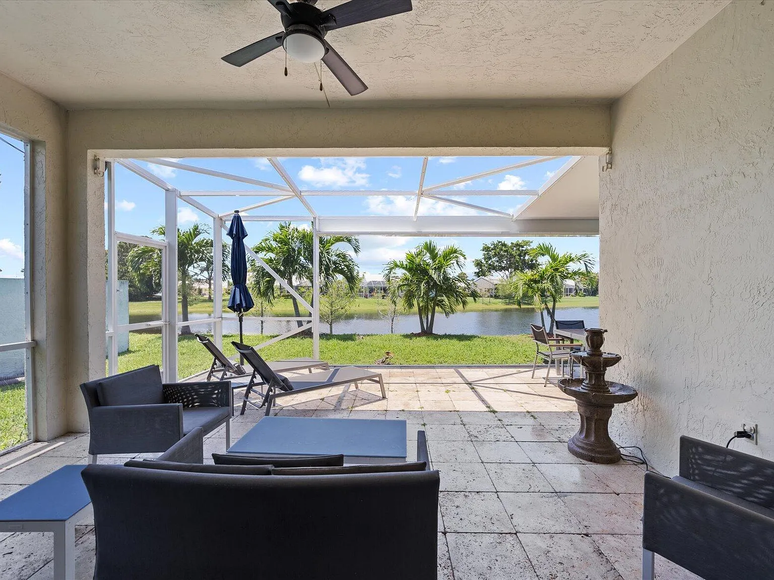3 bed, 2.0 bath, 1812 sqft, $7,500 — Photo 2
