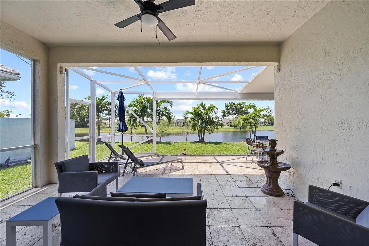 Building Photo - 2573 Country Golf Dr