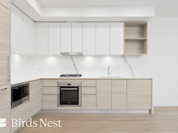 595 Austin Ave #1507, Coquitlam, BC V3K 0G7