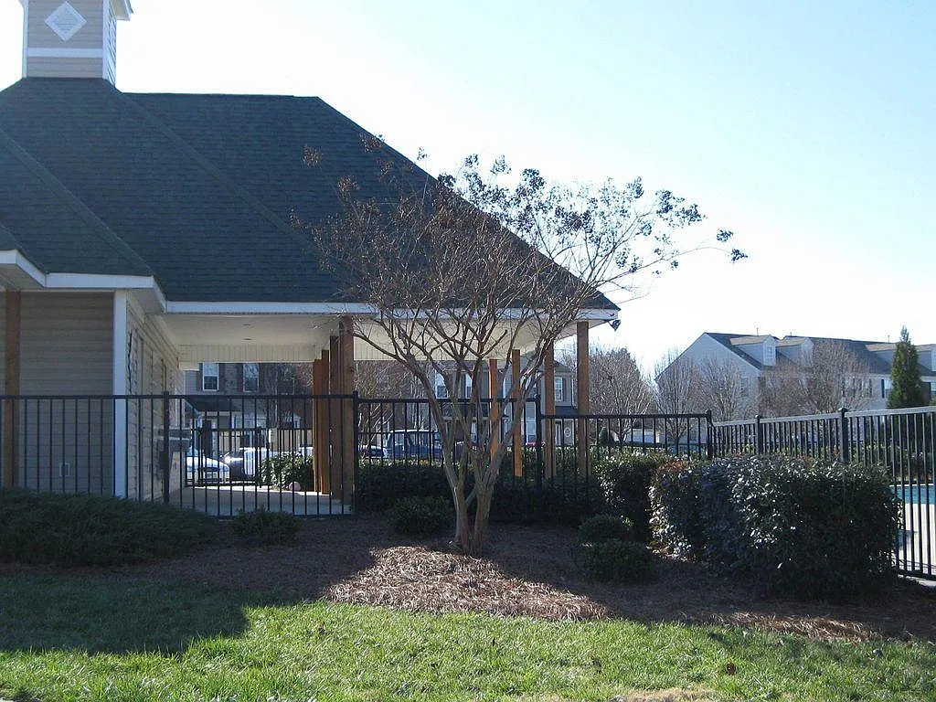 7526 Pilot Cove Ct — Photo 4