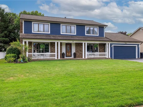 31 Scotch Pine Dr, Rochester, NY 14616