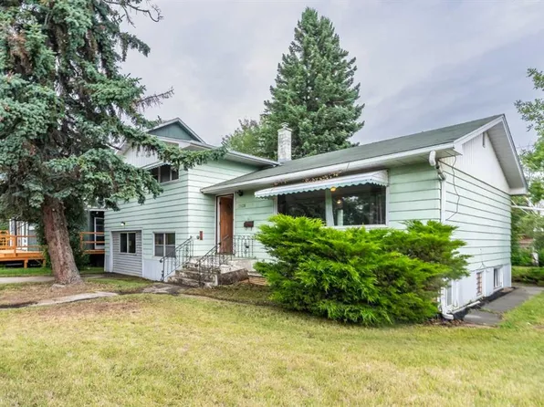 2628 W Capitol Hill Cres NW, Calgary, AB T2M 4C3