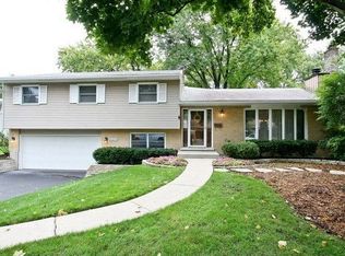 6231 Lyman Ave, Downers Grove, IL 60516