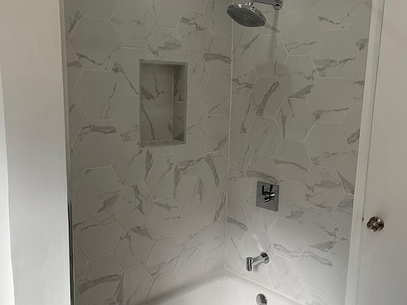 4th image of 3245 23rd St #1
