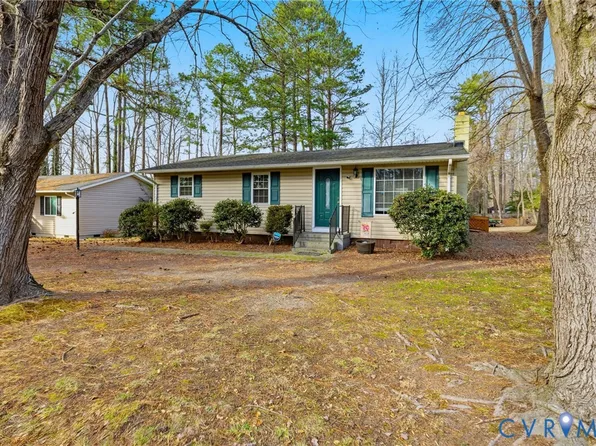 12145 White Bark Rd, Ruther Glen, VA 22546