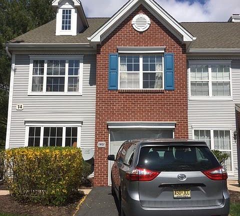 3rd image of 1401 Stech Dr #14