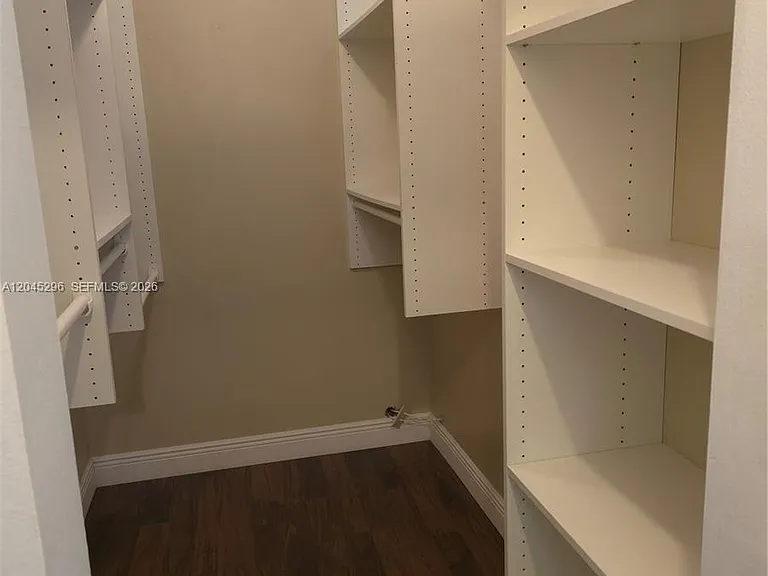 2810 SW 87th Ave #910 — Photo 11