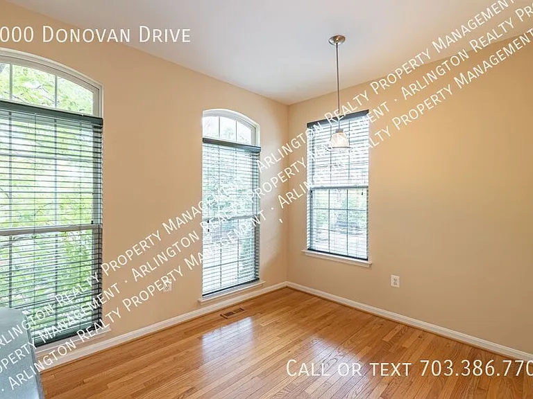 5000 Donovan Dr — Photo 12