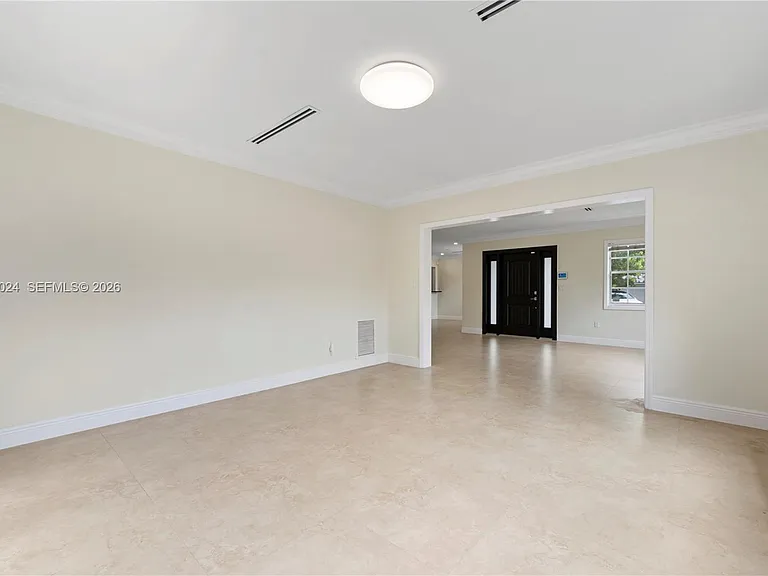 516 Gerona Ave — Photo 25