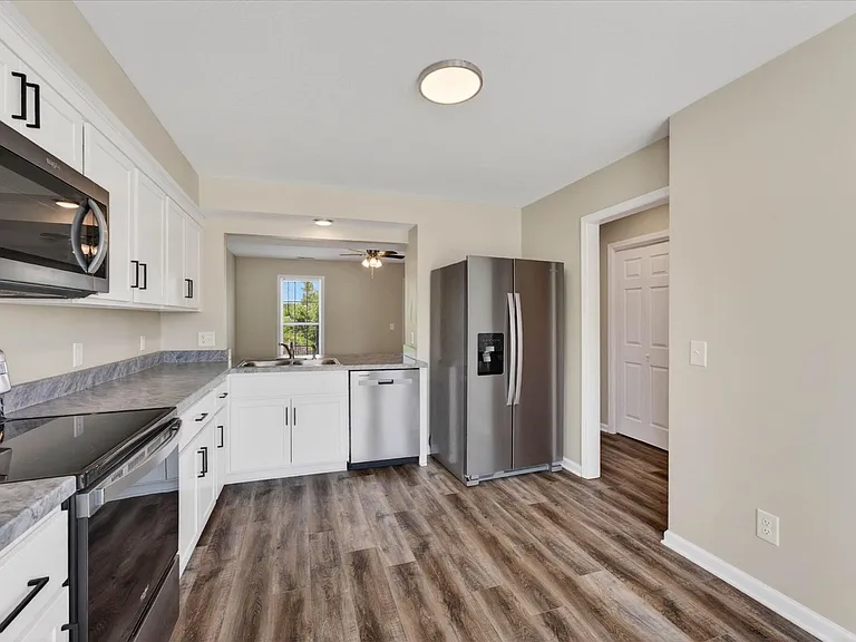2072 Tynewood Dr — Photo 14