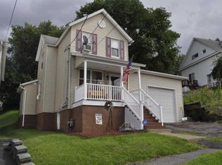 11 Wanda St, Throop, PA 18512