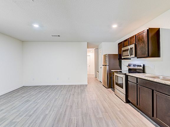 4th image of 7925 Way St #A