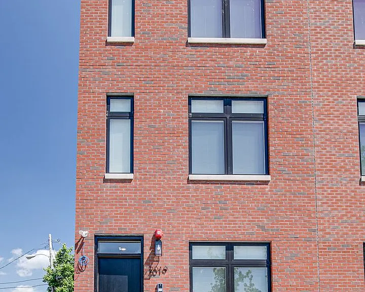 2017 N College Ave — Photo 2