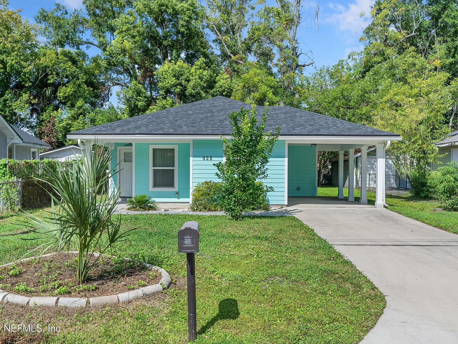 4 bed, 2.0 bath, 1163 sqft, $1,700 — Photo 1