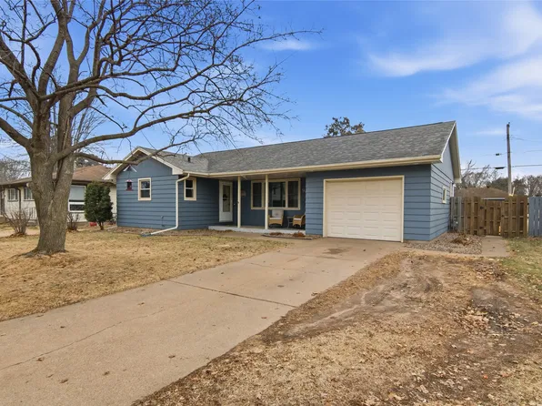 921 W Spruce Street, Chippewa Falls, WI 54729