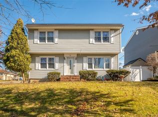 78 6th Ave, Port Reading, NJ 07064