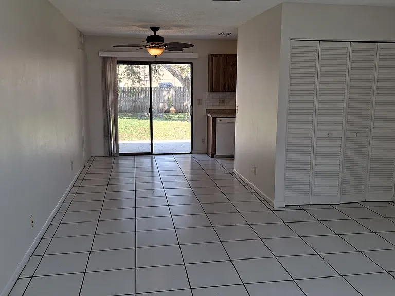 8678 Sunset Dr — Photo 8
