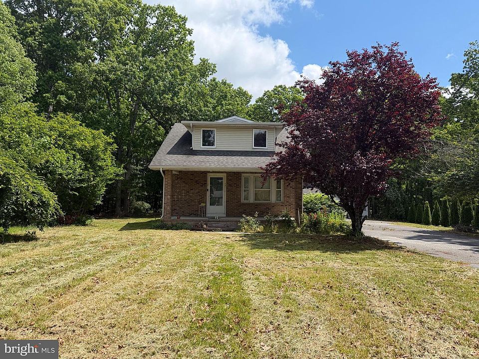 1st image of 14 Horton Ave