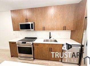 1434 Ogden St #1, Philadelphia, PA 19130