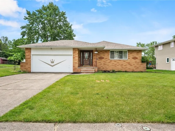 4363 Tamarack Dr, Parma, OH 44134