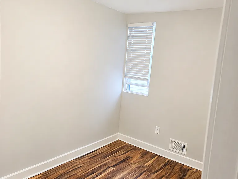 620 E Lippincott St — Photo 3