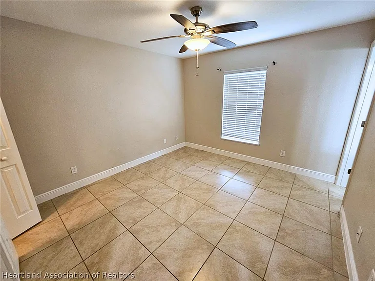 501 Briar Glen Rd — Photo 8