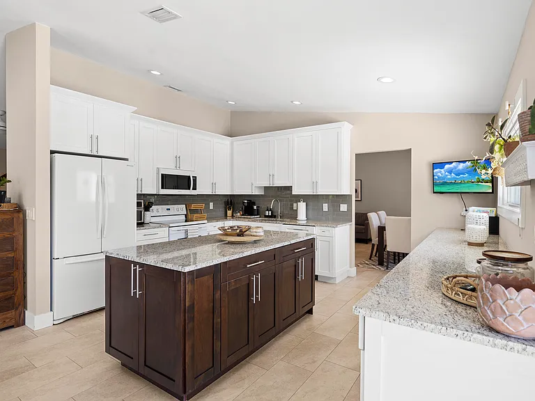 4114 Bay Laurel Way — Photo 33