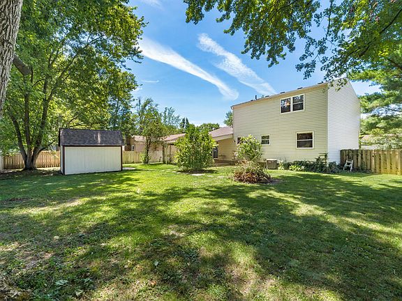 4th image of 456 Hilltop Dr