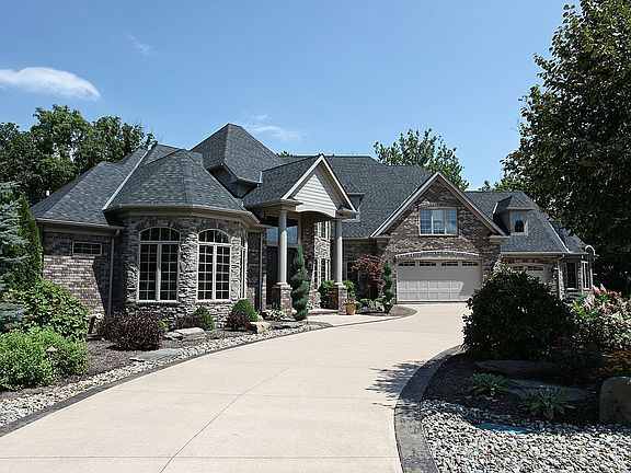 4th image of 24656 Eagle Pointe